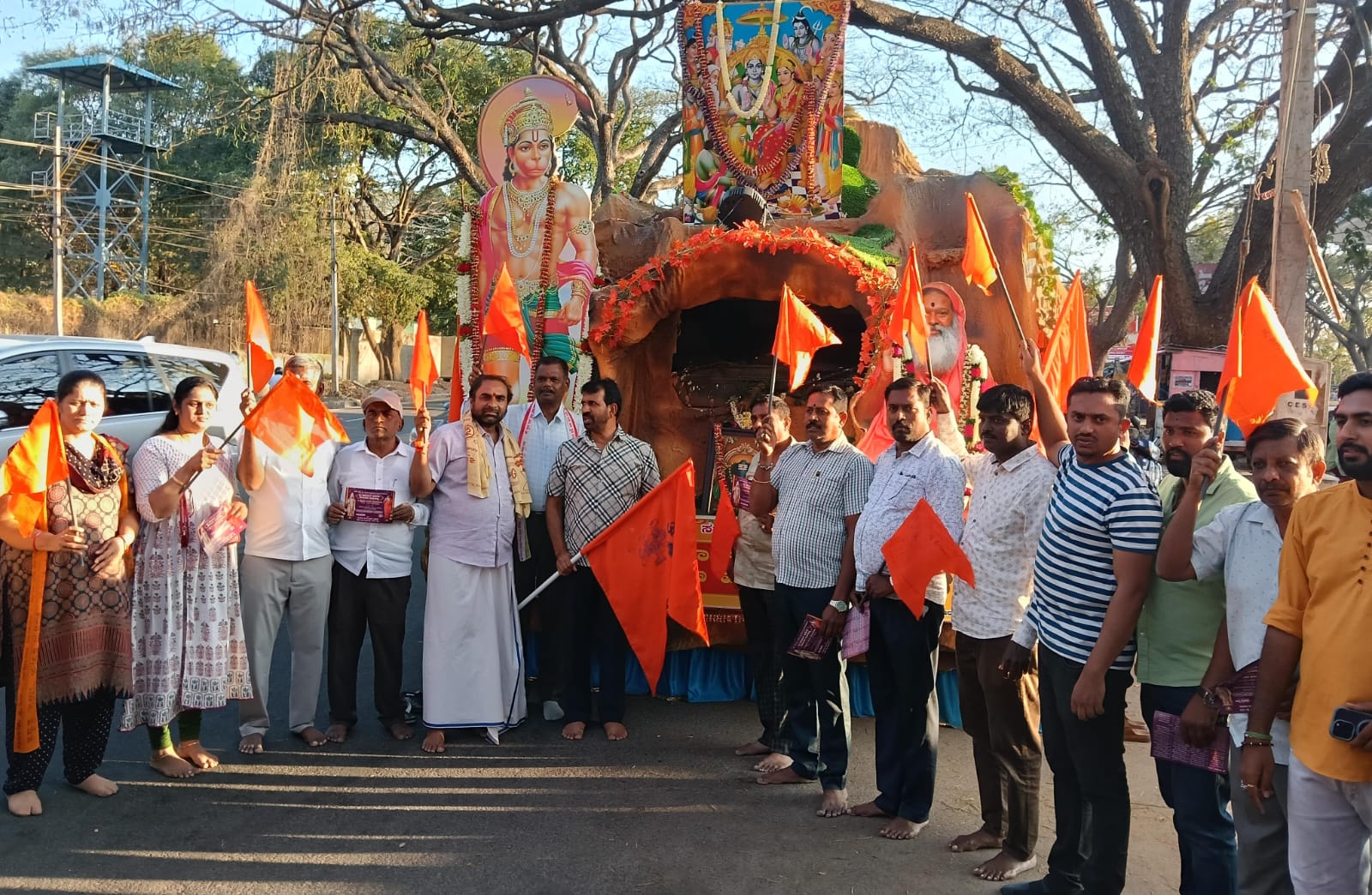 ಹನುಮಾನ್ ಚಾಲೀಸಾ ಪಾರಾಯಣ ರಥೋತ್ಸವಕ್ಕೆ ಎಲ್. ನಾಗೇಂದ್ರ ಚಾಲನೆ